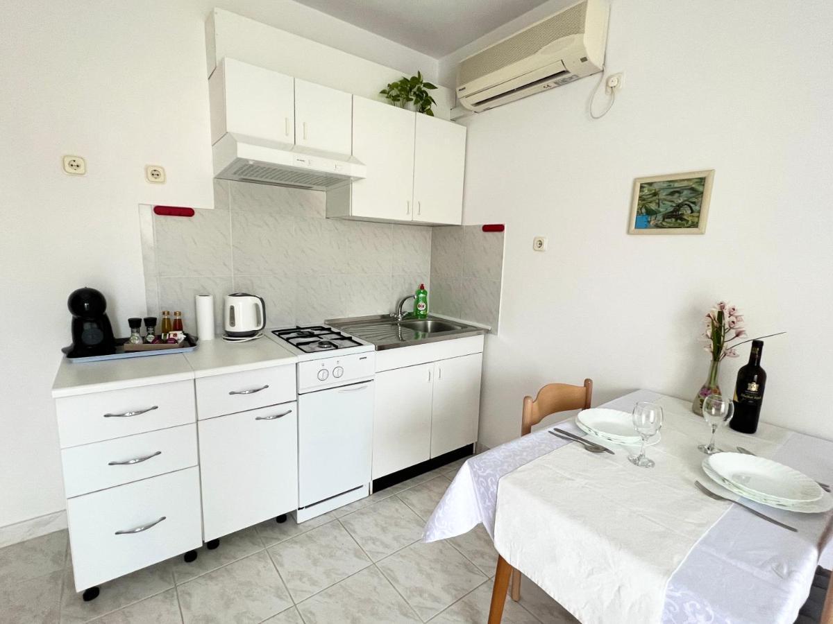 Martin Apartments Ровинь Экстерьер фото